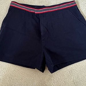 725 Short Shorts